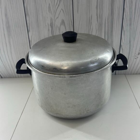 Vintage Wear Ever Large Aluminum Stock Pot 8 Quart No. 2170 W/Lid USA (READ) - Picture 1 of 10